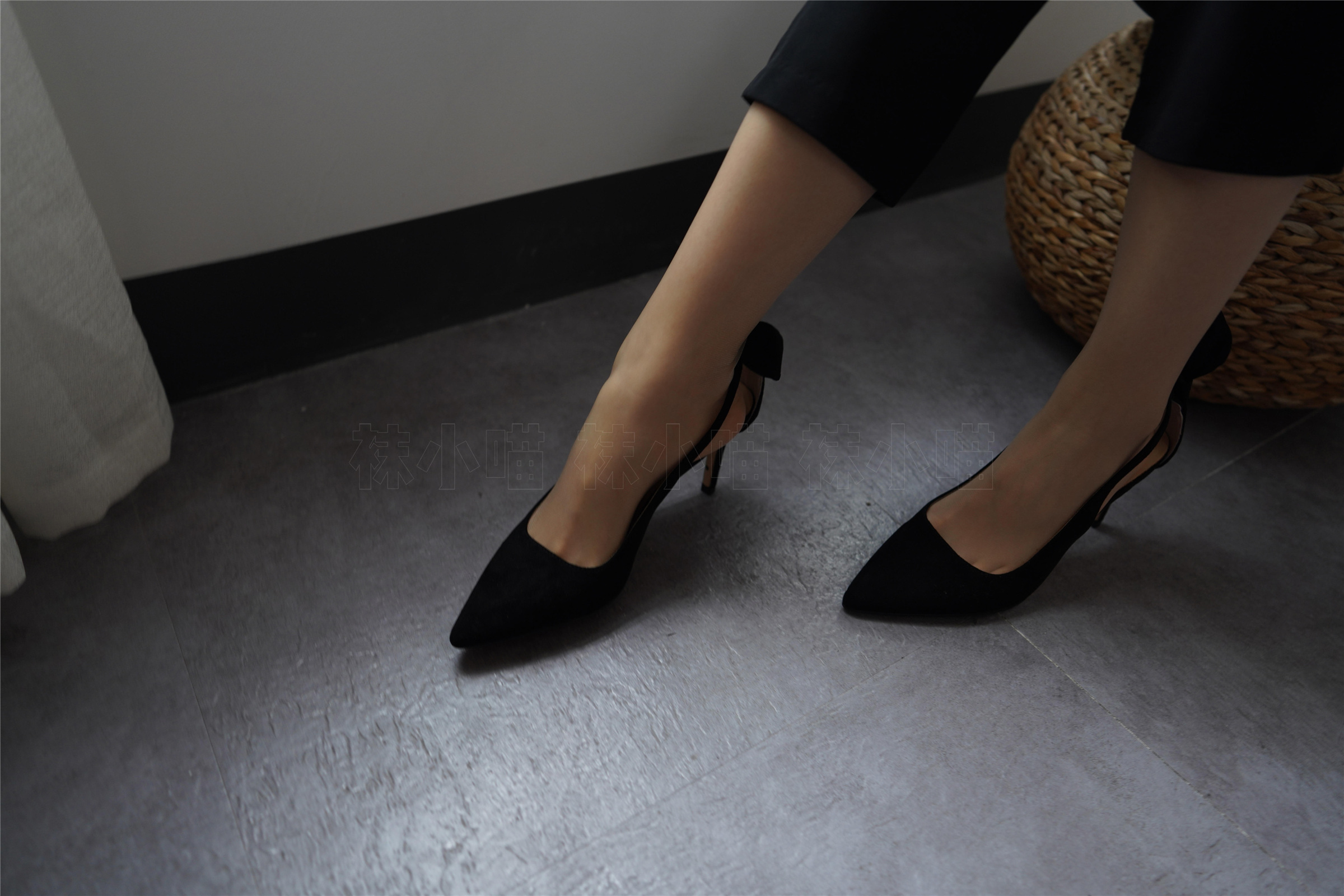 KittyWawa袜小喵  KT168 《吃我一脚》